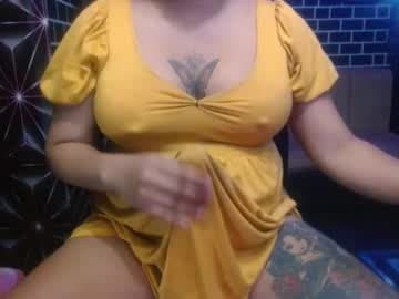 > i am Anicka i'm Your Selfsucking Mistress <