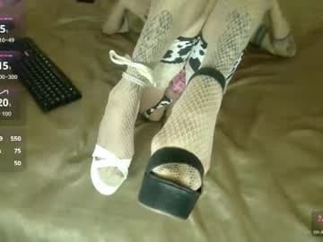 katy ✌️independent model 🤙 (follow me plz) 😘