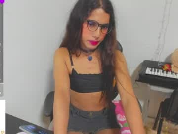 x.com/kimberly_wexler // onlyfans.com/kimberlywexlr