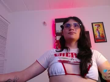 Selene  (help me with 50 thumbs up) 💖